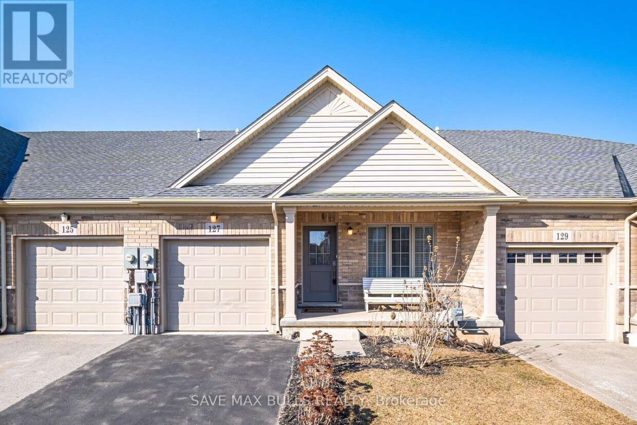 Primary Photo - 127 Acacia Rd