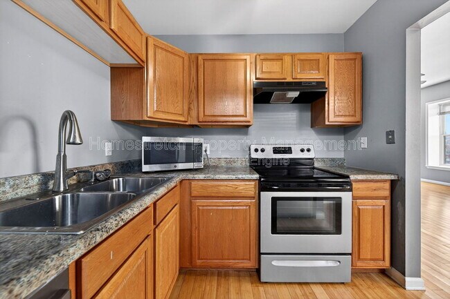 Foto del edificio - 322 N Boyle Ave