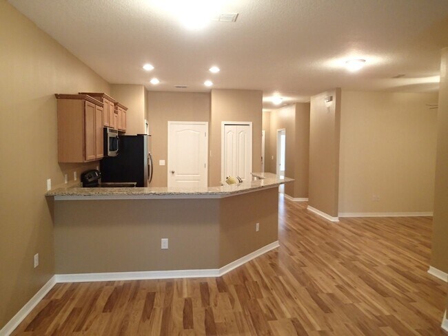 Building Photo - 6348 Linda Lou Ln