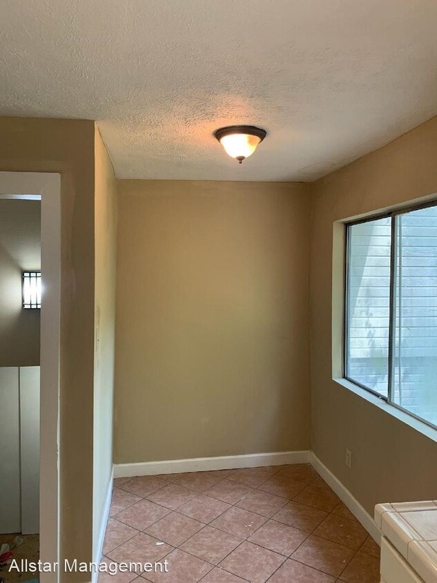 Building Photo - 4 br, 3 bath House - 1769 Brecon Dr