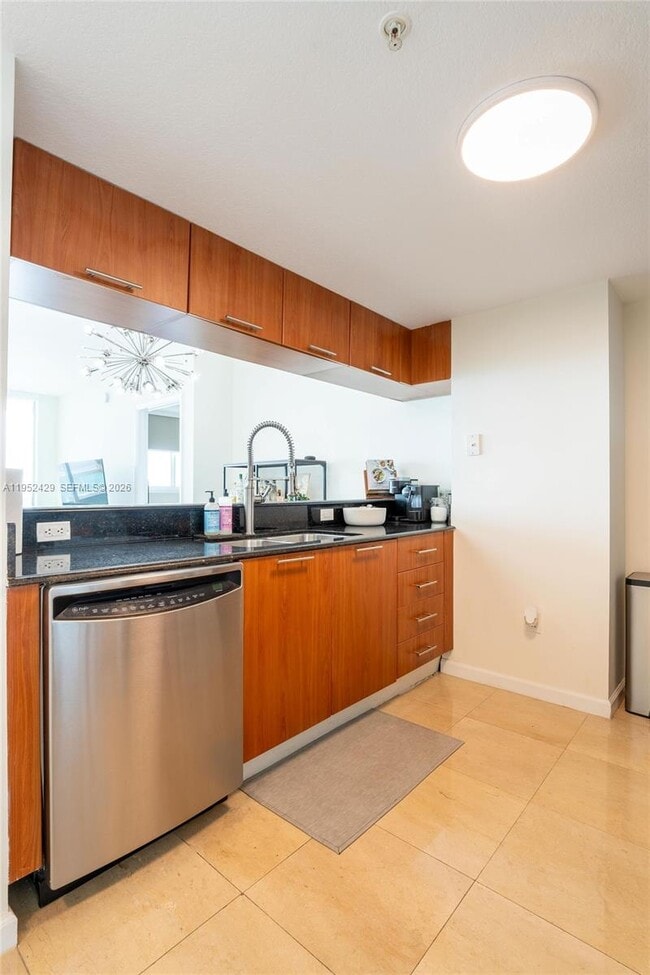 Foto del edificio - 1800 N Bayshore Dr