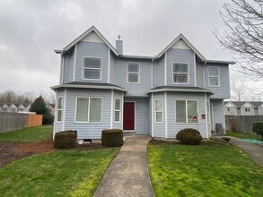 Building Photo - 1439-1441 Falcon Loop