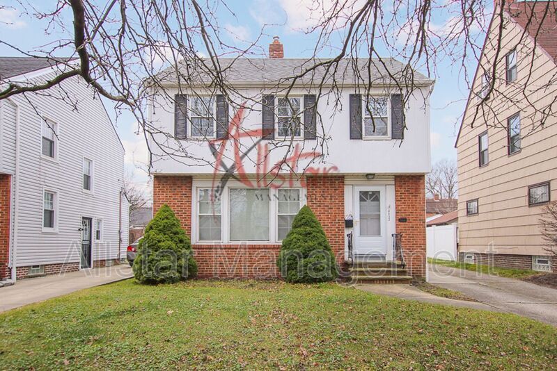 Primary Photo - 4032 Hinsdale Rd