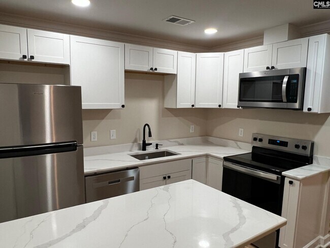 Foto del edificio - 4608 Sheraton Rd