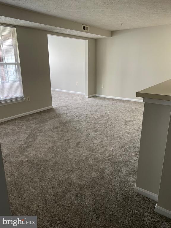 Building Photo - 726 Jupiter Hills Ct