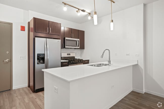 Building Photo - 3740 N Halsted St