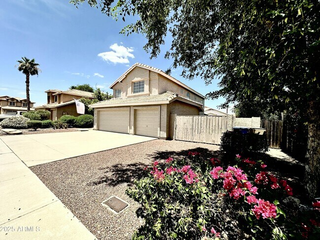 Building Photo - 4708 E Thunderhill Pl