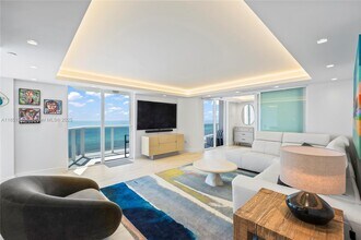 Building Photo - 2401 Collins Ave