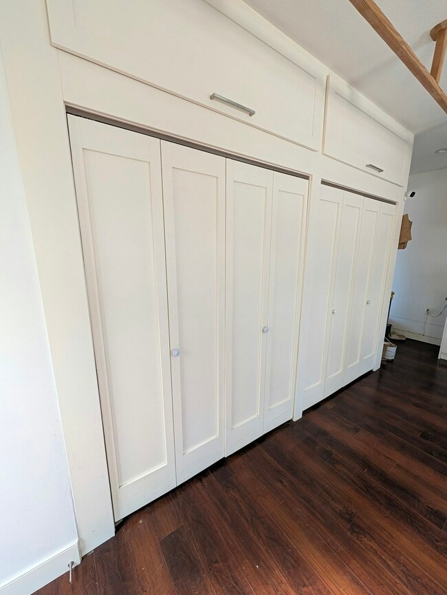 Building Photo - 2275 Gem Ave