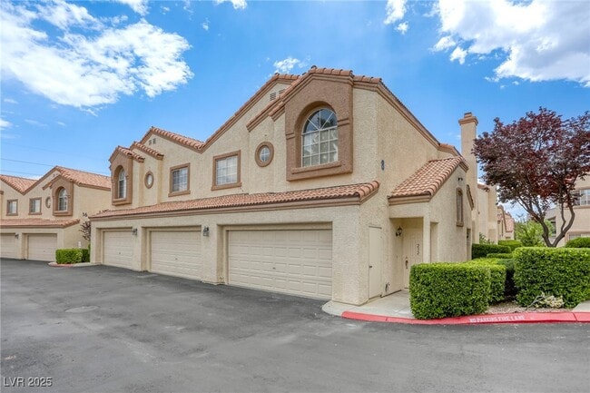 Building Photo - 8301 Boseck Dr