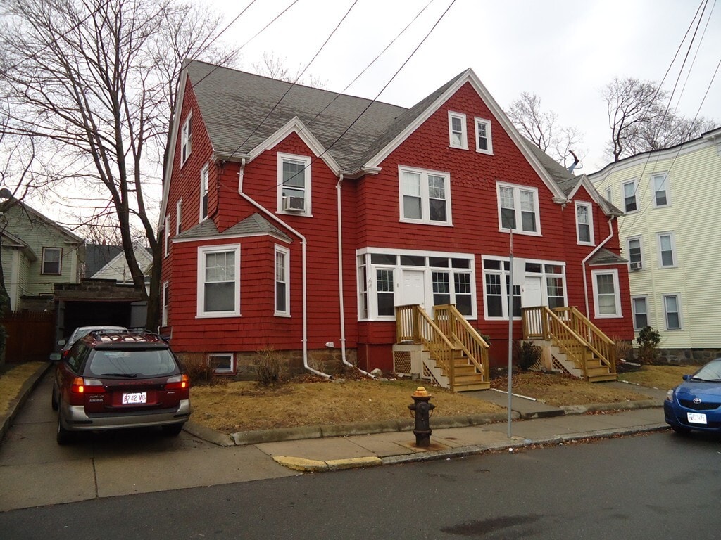 Primary Photo - 8 Imrie Rd