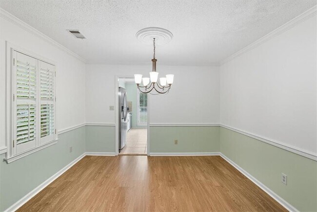 Foto del edificio - 1211 Whitlock Ridge Dr