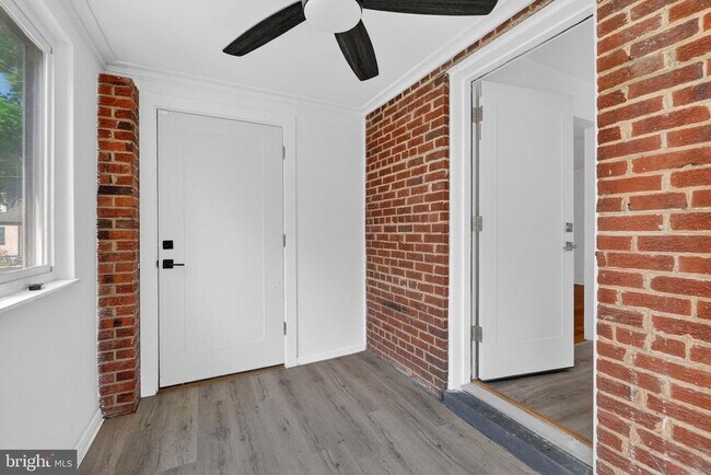 Foto del edificio - 5831 33rd Ave