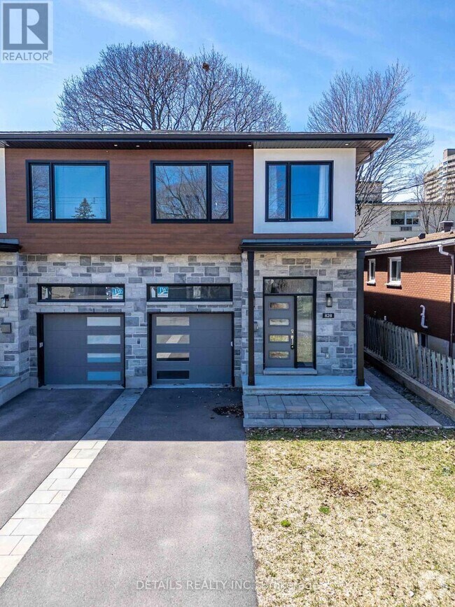Building Photo - 828 Maplewood Ave