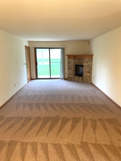 Primary Photo - River Park Apartments