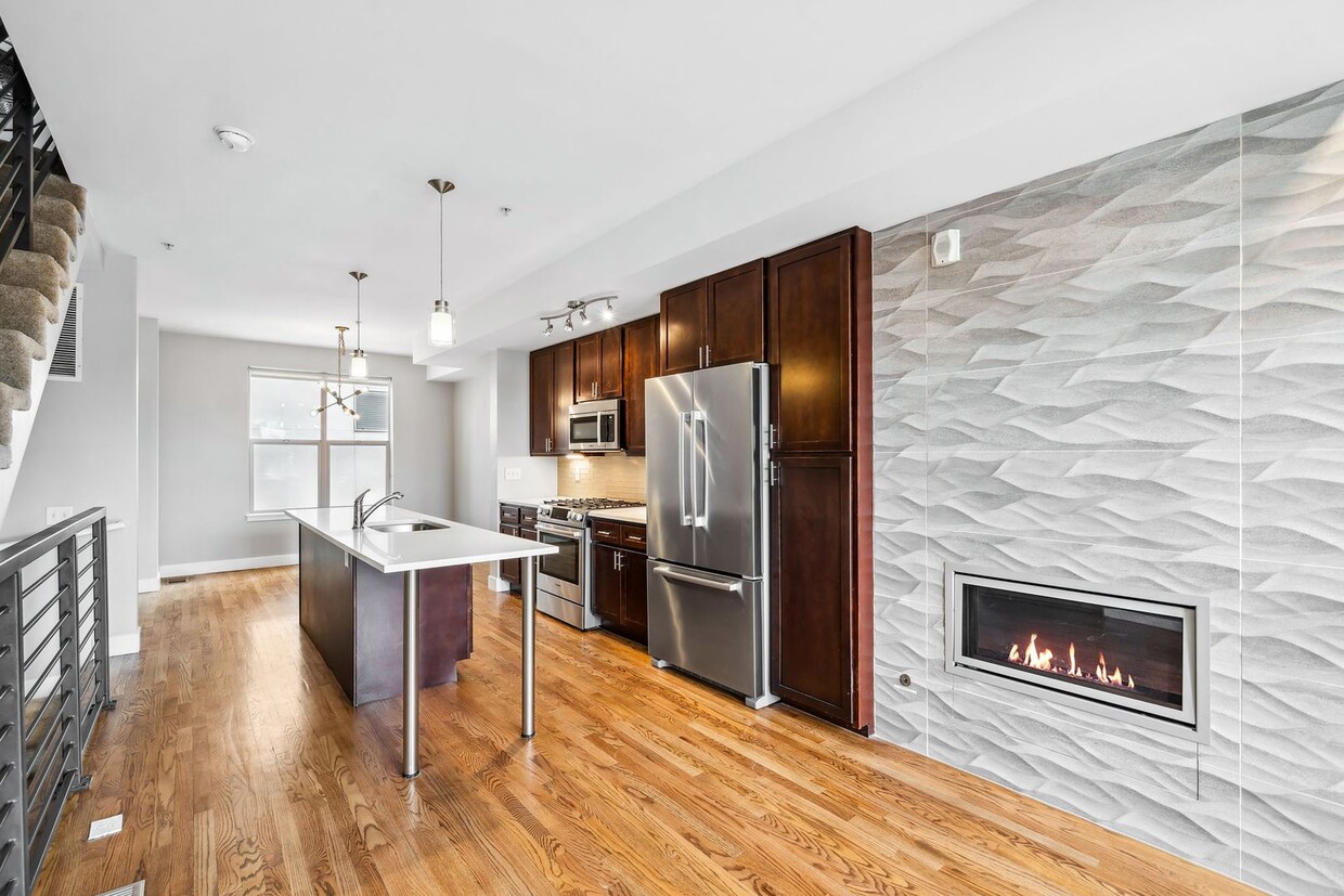 Primary Photo - 5-Points 2BD, 2.5BA Townhome with Rooftop ...