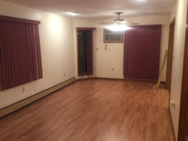 Building Photo - 126 Tigue St