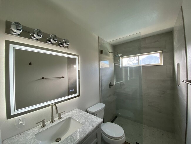 Building Photo - Beautifully Remodeled St. Helena Townhome with Pool Access & 2-Car Garage