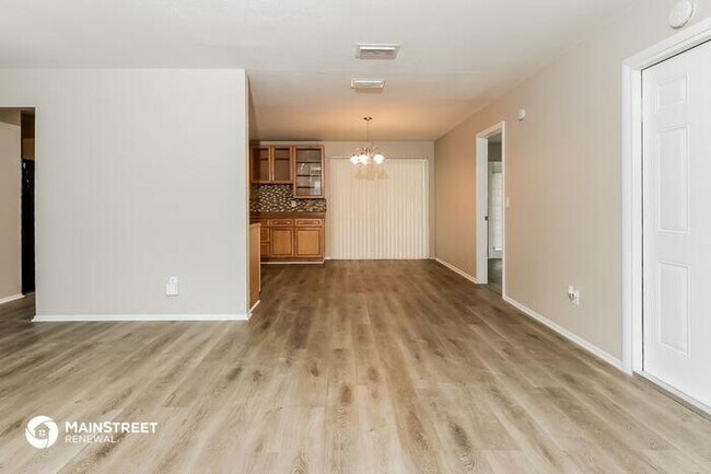 Building Photo - 426 Eastport Circle, Port St. Lucie, FL 34953