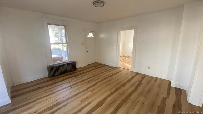Building Photo - 82 Pythian Ave