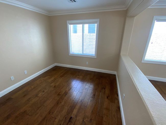 Foto del edificio - 5550 Golden Palms Ct