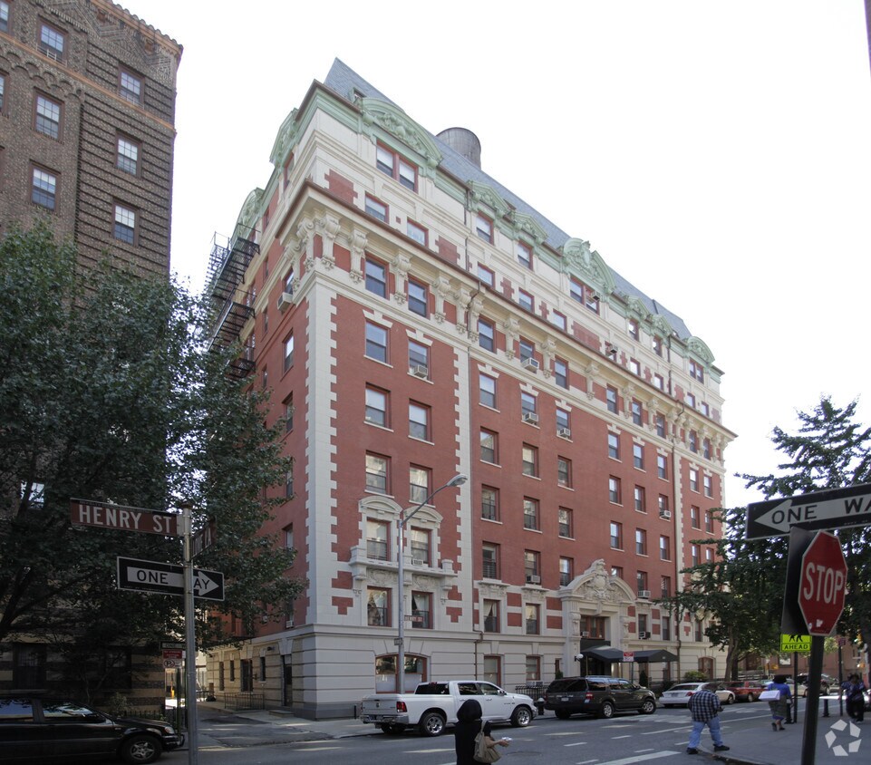 161 Henry St, Brooklyn, NY 11201 Apartments in Brooklyn, NY