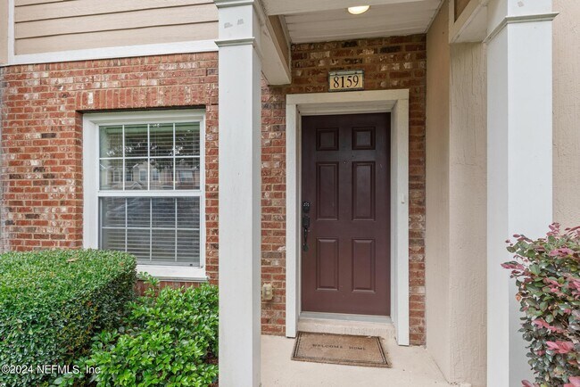 Foto del edificio - 8159 Summerside Cir