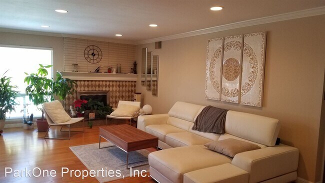 Building Photo - 3 br, 2 bath House - 2728 San Antonio Drive