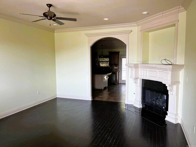 Building Photo - 68 Bentley Cir