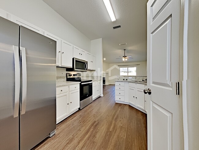 Foto del edificio - 3766 Woodbriar Dr