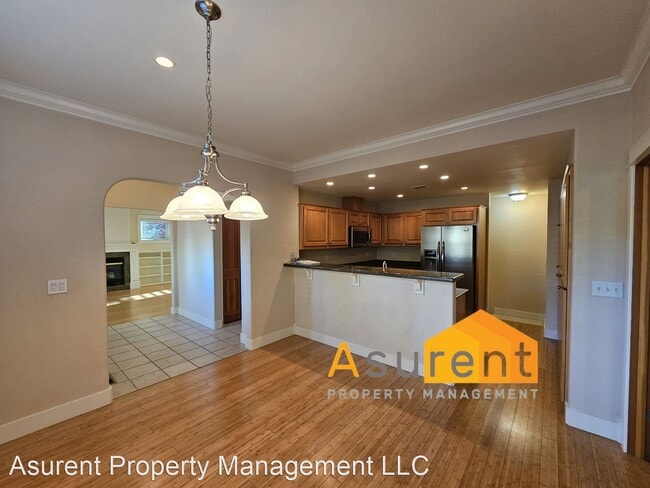 Building Photo - 2 br, 2 bath House - 903 Plum Ridge