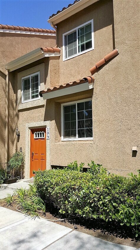 Primary Photo - Desirable Tri-level Townhome in Carlsbad!