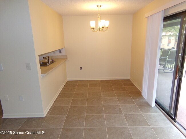 Foto del edificio - 296 San Juan Cir