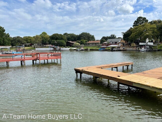 Building Photo - 3 br, 2 bath House - 149 Big Chief Dr