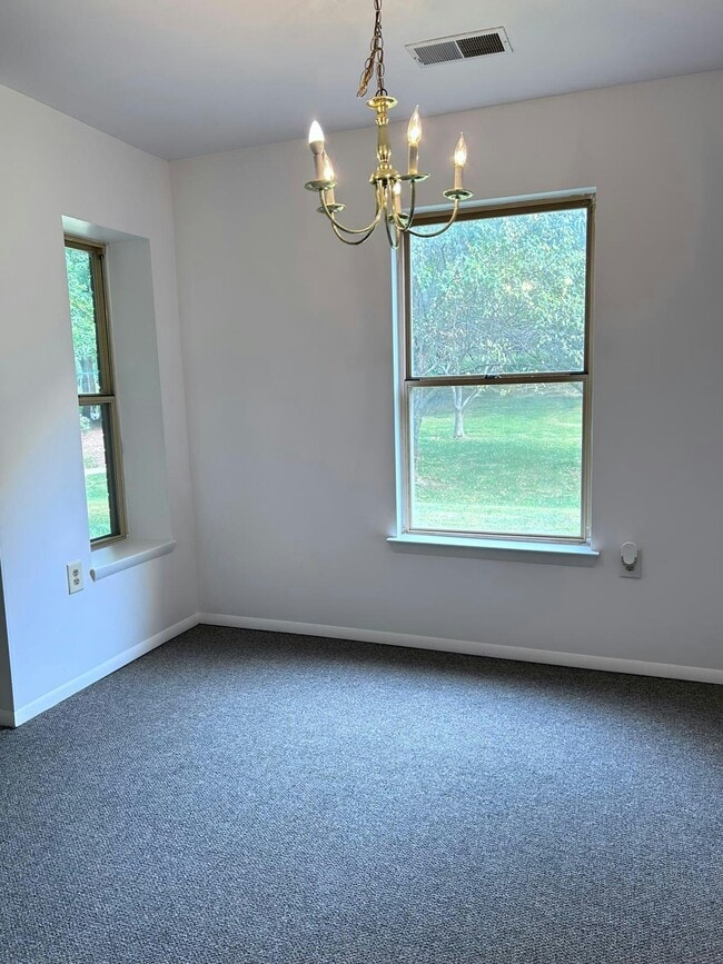 Photo - 18411 Guildberry Dr Apartment