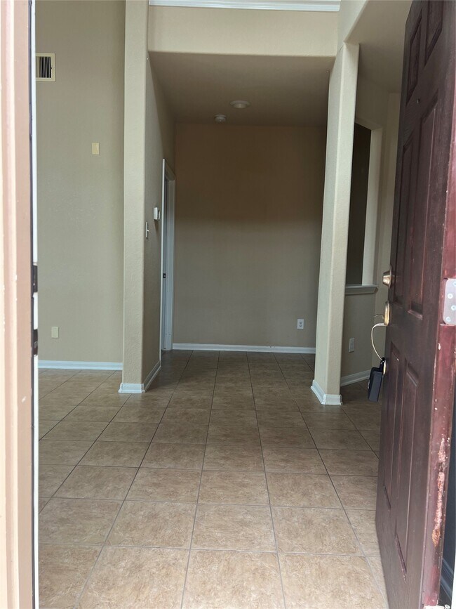 Foto del edificio - 1214 Glenwood Canyon Ln