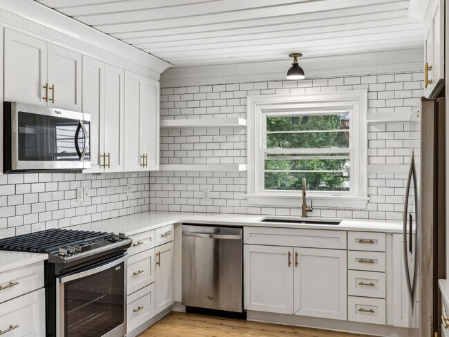 Foto del edificio - 3 Bedroom Single Family Home in Downtown F...