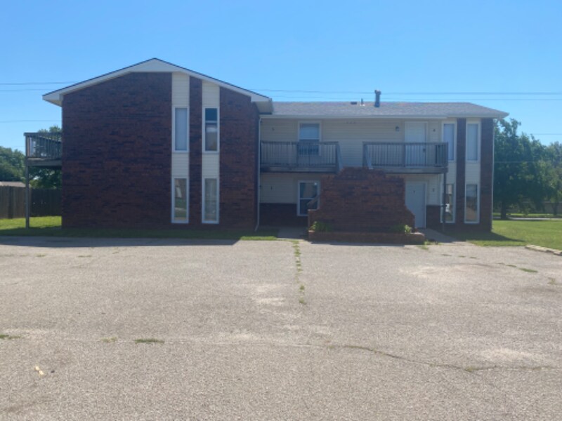 222 N Acadia St, Wichita, KS 67212 Apartment for Rent in Wichita, KS