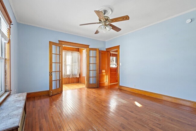 Foto del edificio - 92 Sayles St