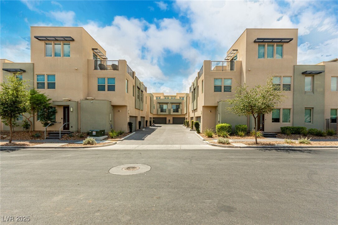 Primary Photo - 11297 Gravitation Dr
