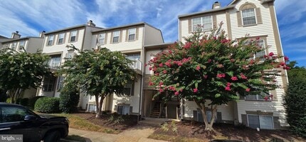 Building Photo - 9262 Cardinal Forest Ln
