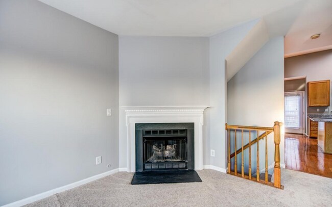 Building Photo - 2534 James Madison Cir