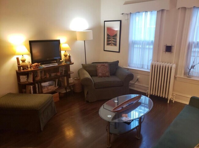 Foto del edificio - 147 E Chestnut St