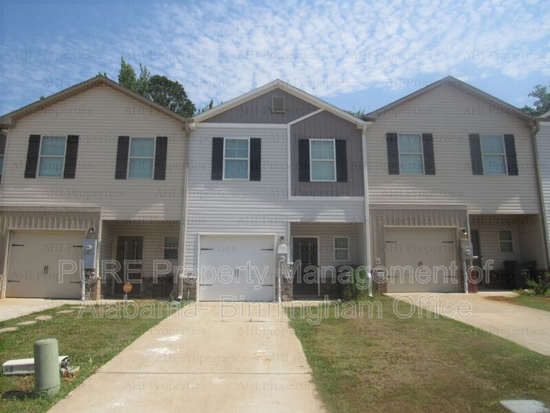 648 The Heights Ln, Calera, AL 35040 Townhome Rentals in Calera AL