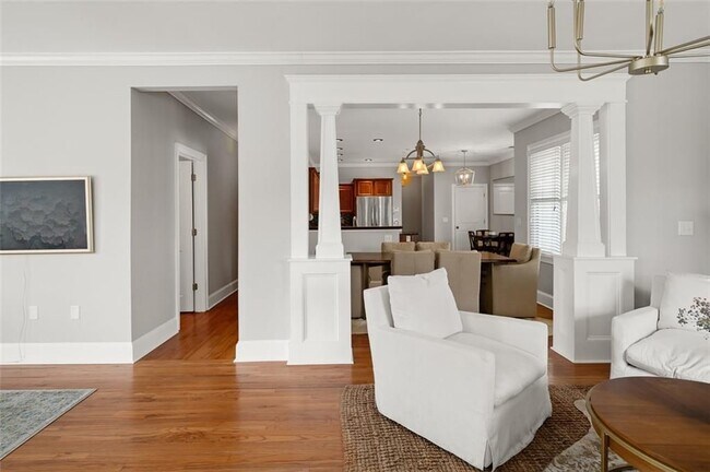 Foto del edificio - 372 Clifford Ave NE