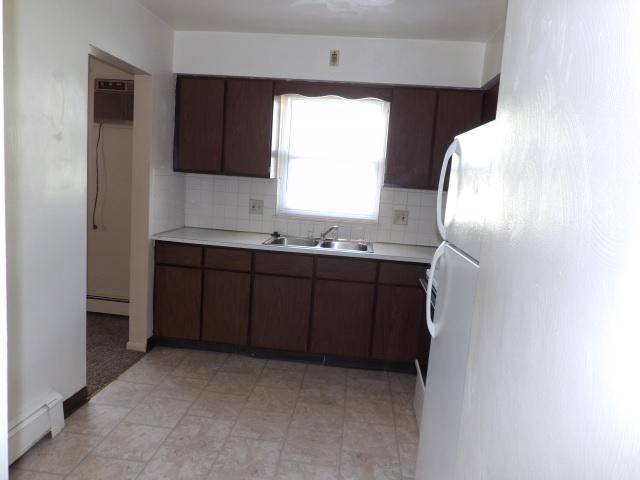 Building Photo - 991 Patricia Dr