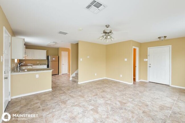 Building Photo - 5502 Hidden Canyon, San Antonio, TX 78252