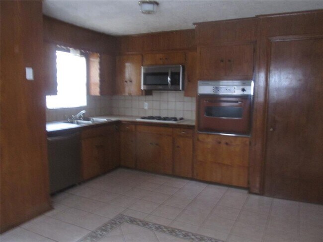 Foto del edificio - 1018 Rosepoint Dr