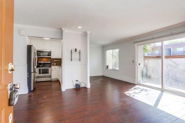 Foto del edificio - 589 N Johnson Ave