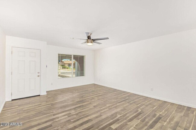 Foto del edificio - 5449 W Sierra St